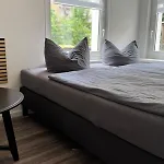 דירה Am Muehlenviertel - 3 Schlafzimmer - 6 Betten - Wlan - Smart Tv - Altstadtnah *