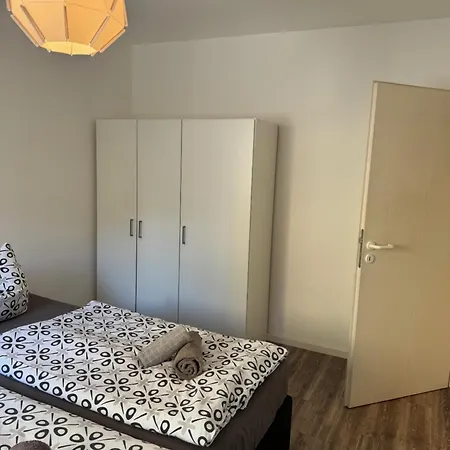 Am Muehlenviertel - 3 Schlafzimmer - 6 Betten - Wlan - Smart Tv - Altstadtnah Apartment Erfurt