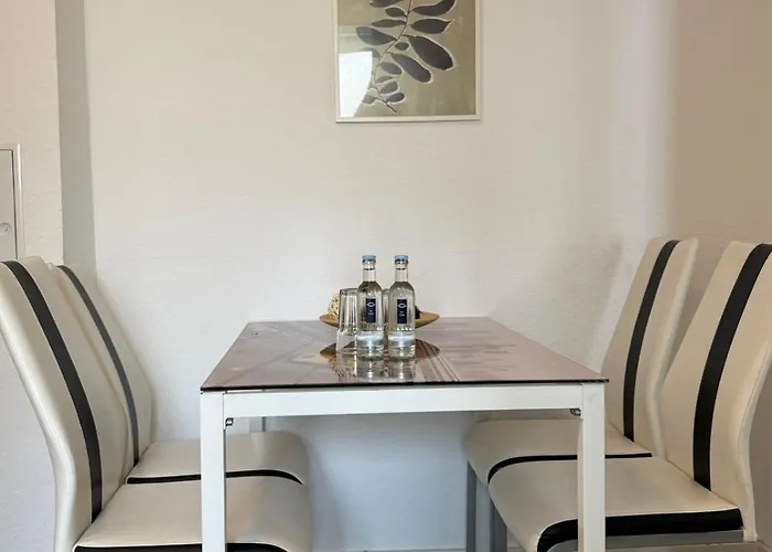 Am Muehlenviertel - 3 Schlafzimmer - 6 Betten - Wlan - Smart Tv - Altstadtnah Апартаменты Эрфурт